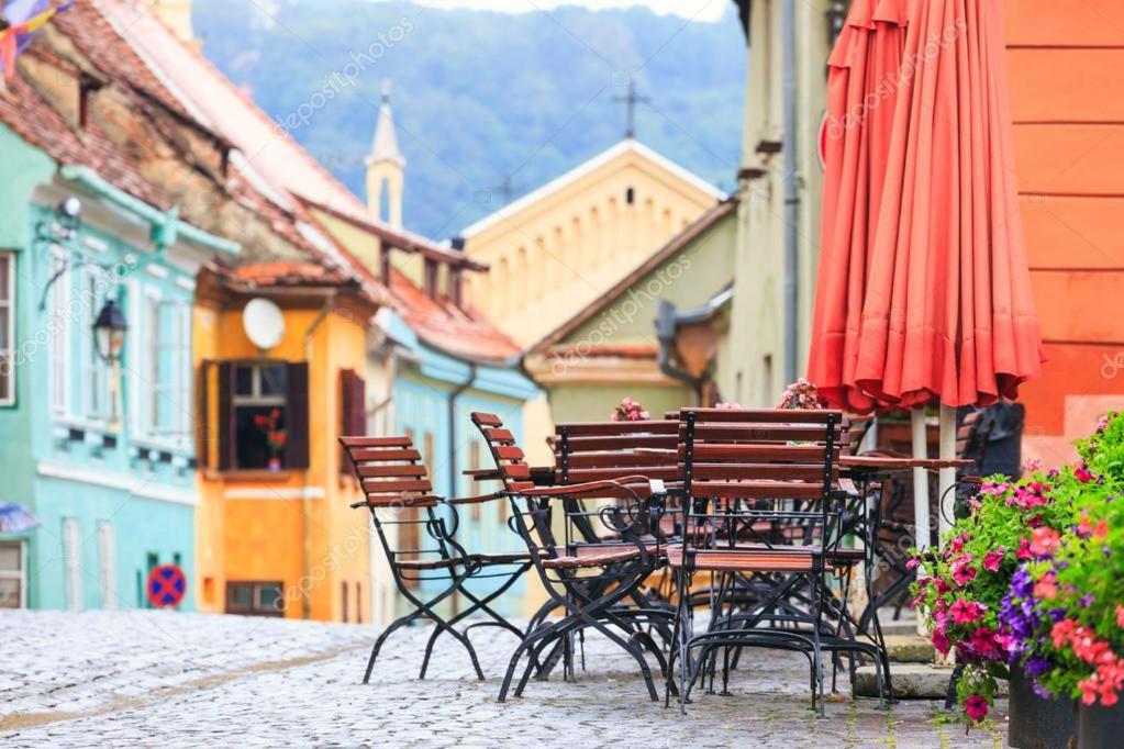 Select City Center Apartments Брашов Экстерьер фото