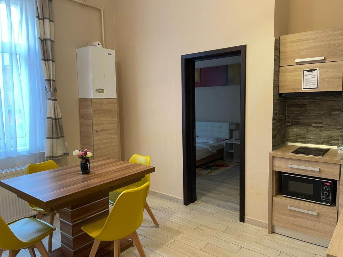Select City Center Apartments Брашов Экстерьер фото