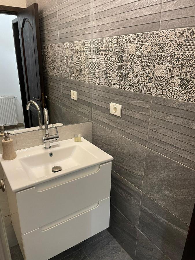 Select City Center Apartments Брашов Экстерьер фото