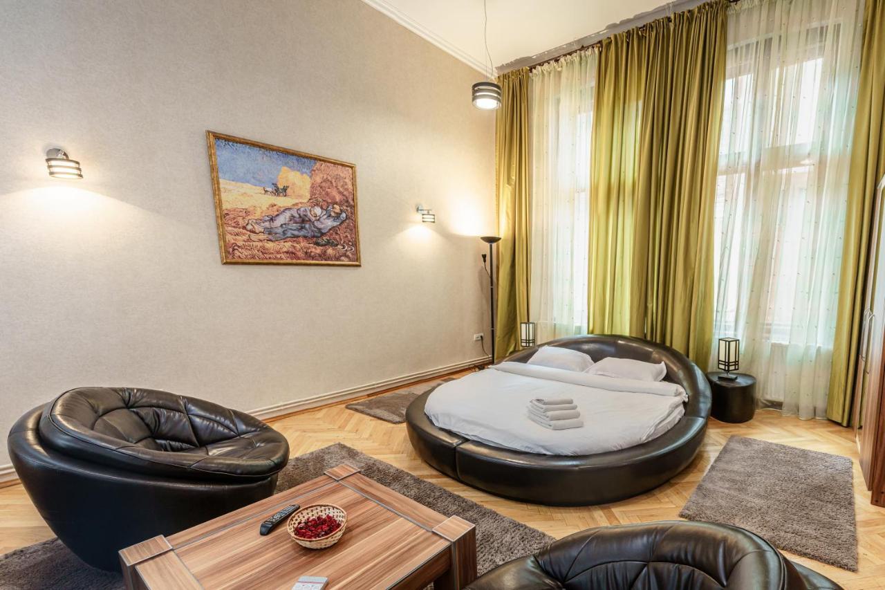 Select City Center Apartments Брашов Экстерьер фото