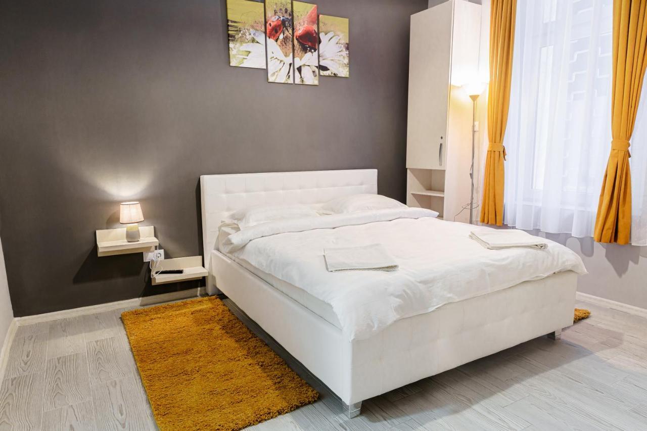 Select City Center Apartments Брашов Экстерьер фото
