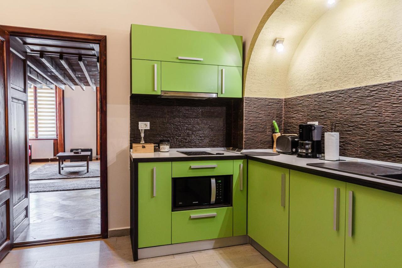 Select City Center Apartments Брашов Экстерьер фото